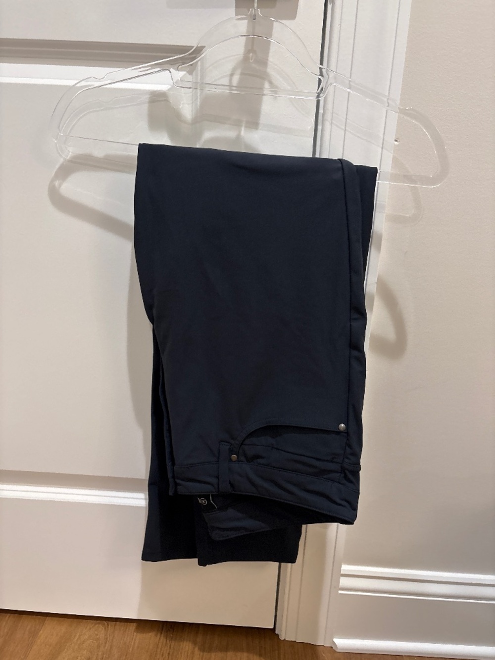 Cuts AO Pants
